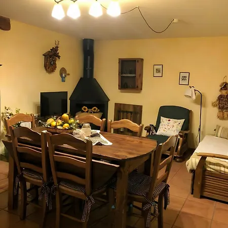 Allotjaments La Llosa Del Cavall Apartment Naves (Catalonia)
